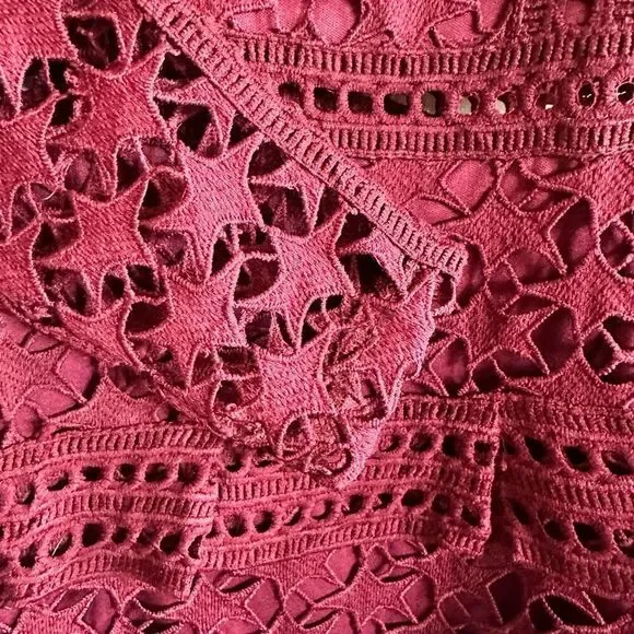 EUC Women’s Burgundy Long Sleeve Bodycon Dress Cut Outs -Tiered Bottom -Size M - Picture 11 of 14